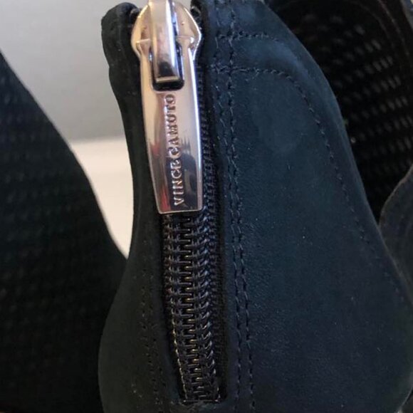 NWT VINCE CAMUTO Katnina Perforated Leather Bootie Peep-toe Black 7.5 MSRP $149 - Picture 5 of 9